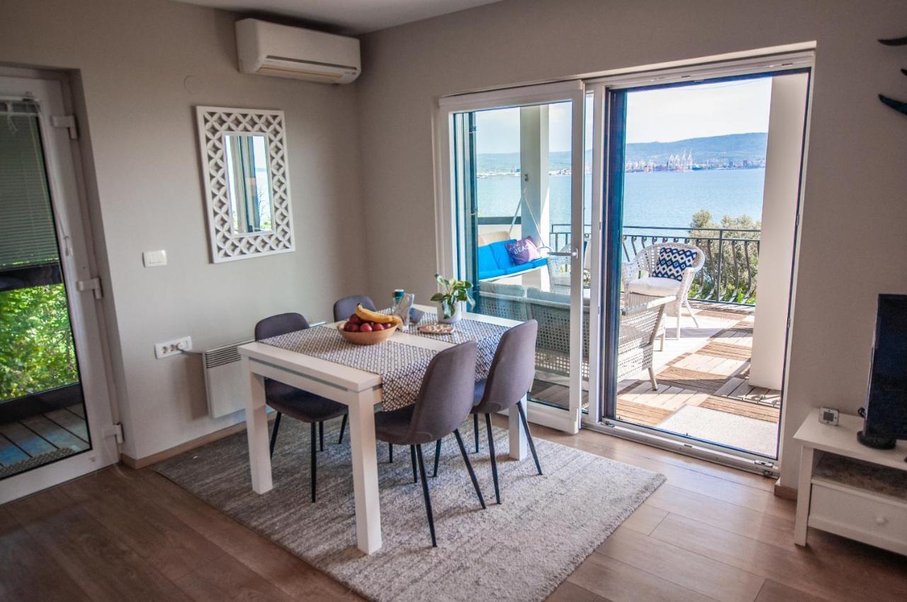 Sea View Apartments Debeli Rtic Ankaran Exterior photo